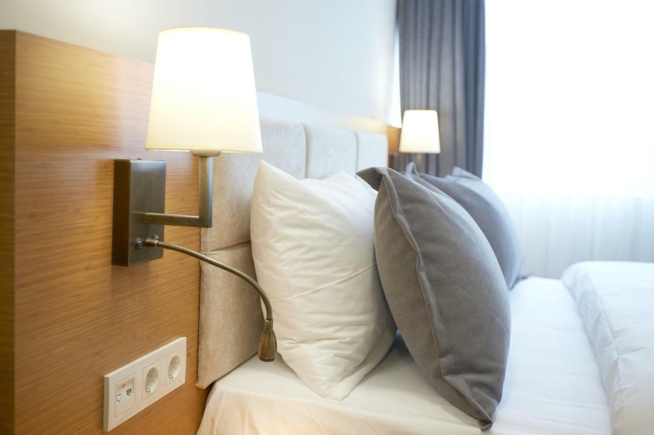 Kartal Palace Taksim Square Family Hotel อิสตันบูล ภายนอก รูปภาพ